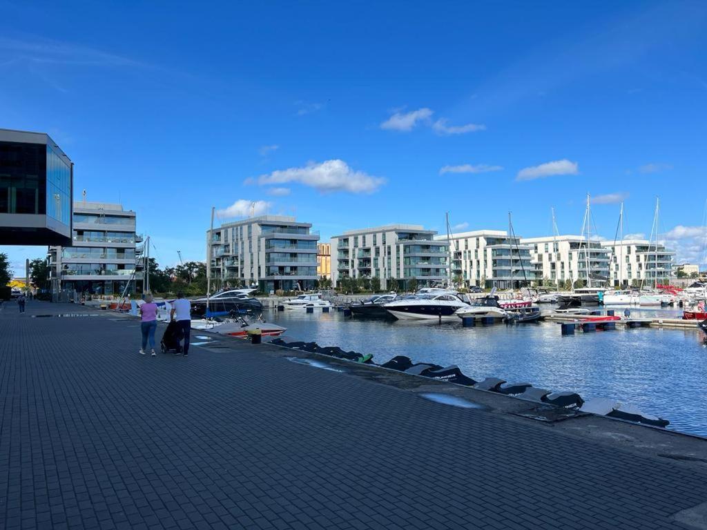 Modern Vero Yacht Park Apartment